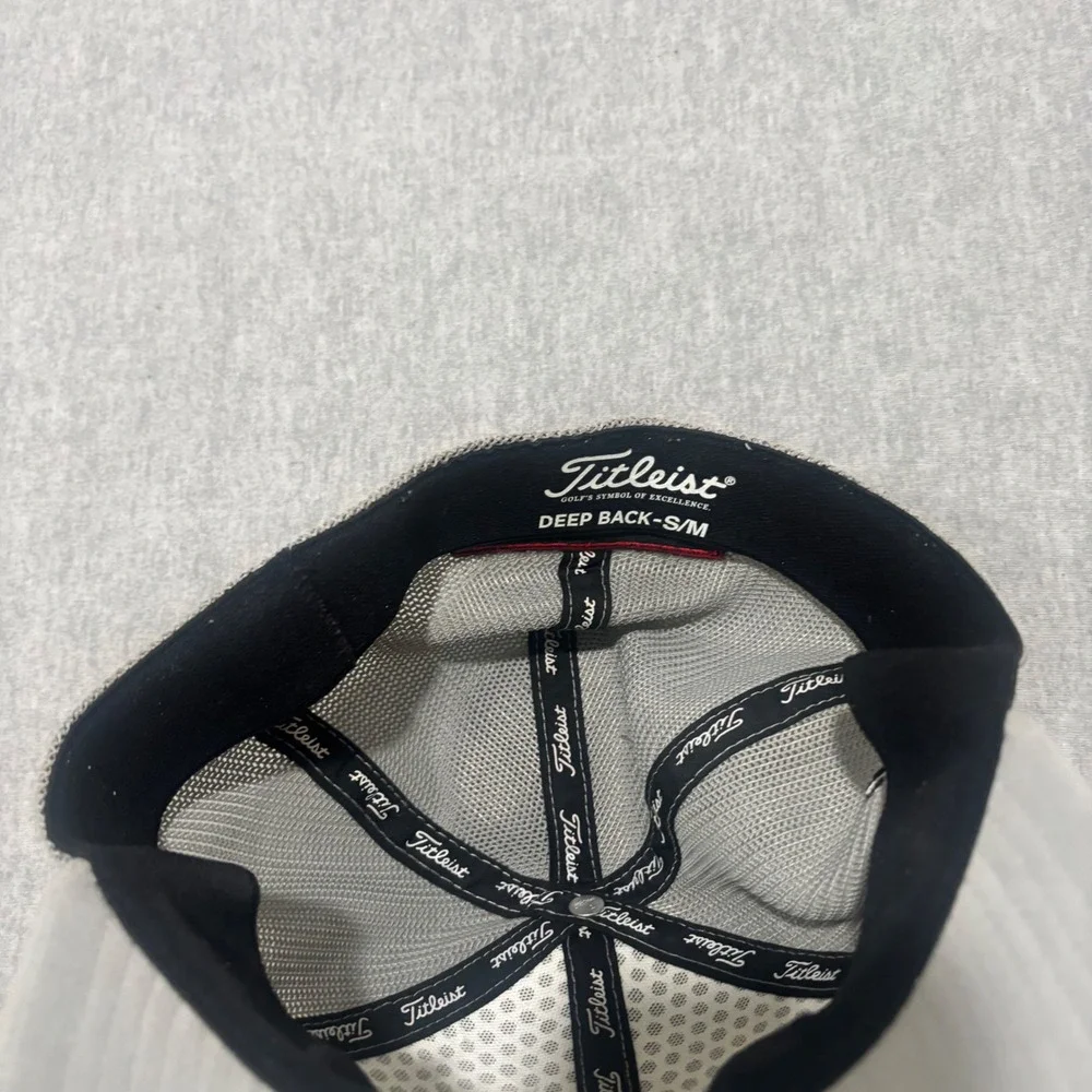 Titleist Golf Hat Grey Mesh Performance Cap FootJoy Pro V1  S/M Deep Back